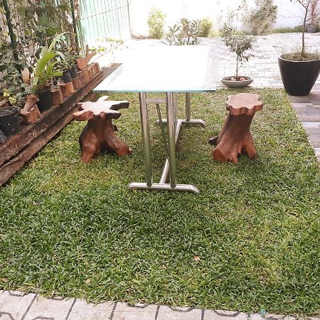 אנוראדפורה Hewage Resort מראה חיצוני תמונה