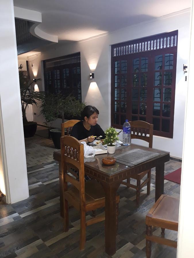 אנוראדפורה Hewage Resort מראה חיצוני תמונה